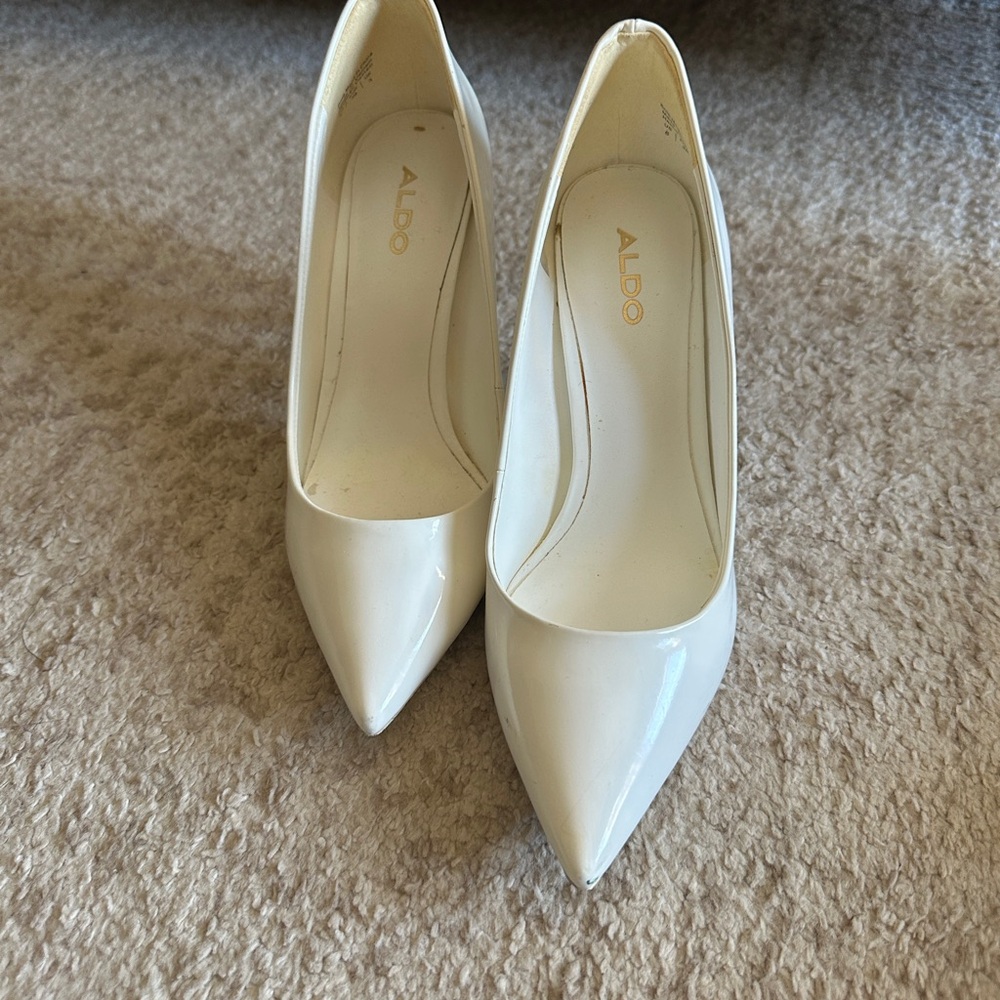 ALDO Women's Cream Pointed Heels